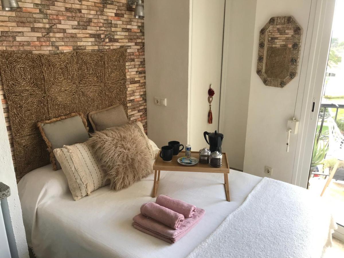 Estudio En Denia Con Piscina Y Wifi Privada, A 100 M Del Mar Exterior foto